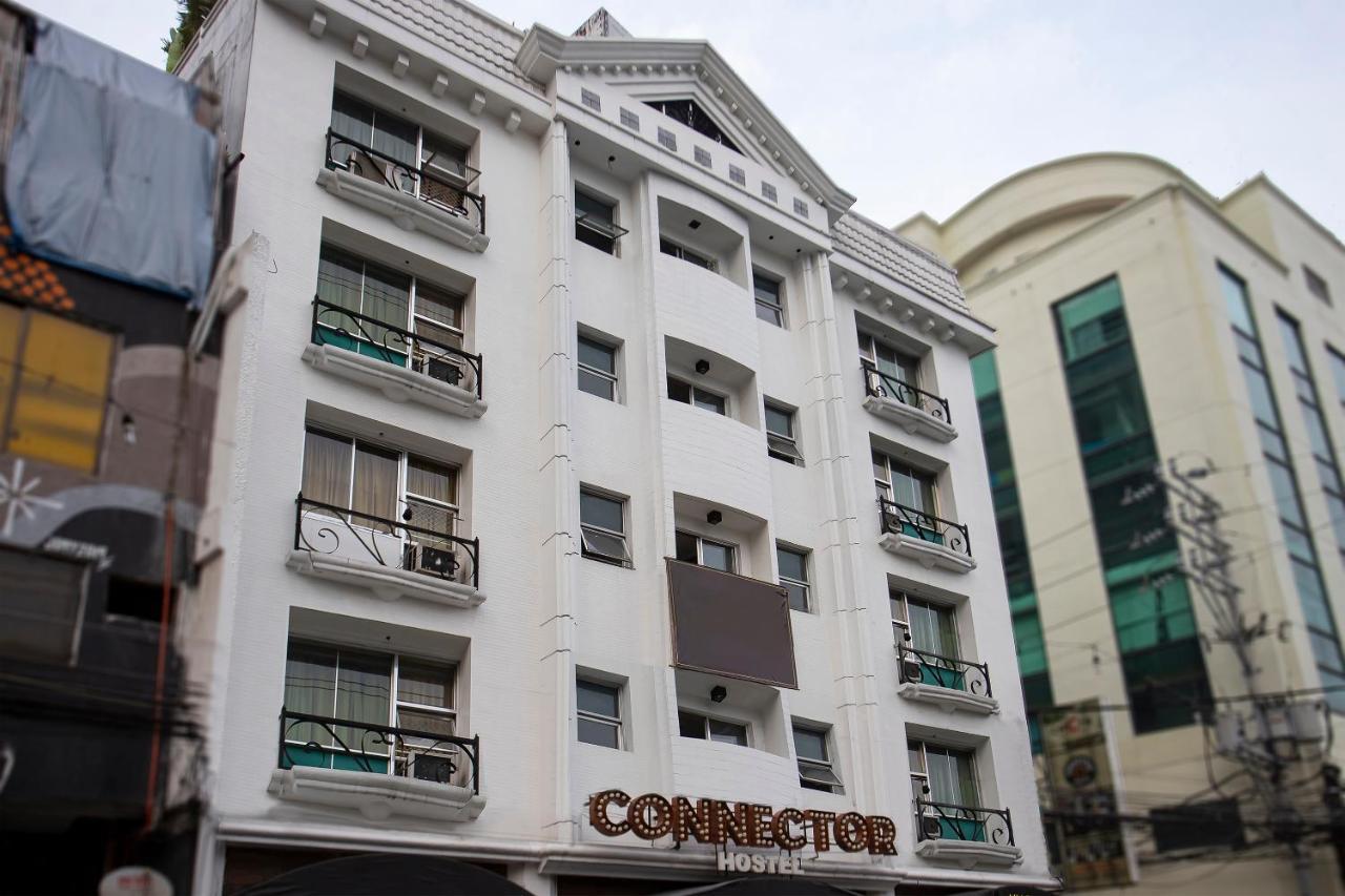 Oyo 821 Connector Hostel San Pedro Makati Exterior foto